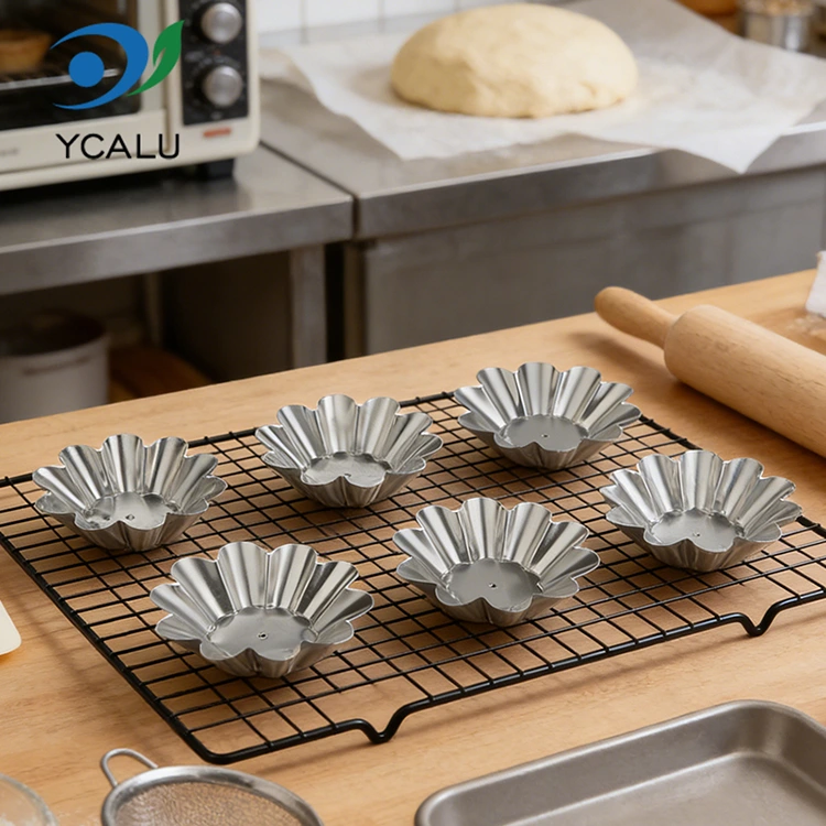 Disposable Chrysanthemum Egg Tart Tray Silver Aluminum Foil Food Containers